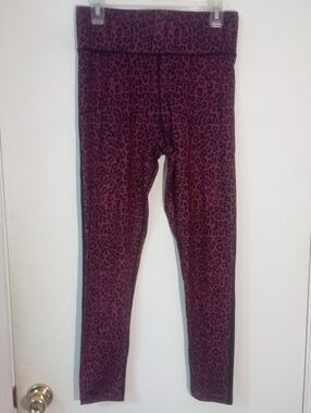 Cut The Frills Animal Print Leggings Medium Pink Black EUC